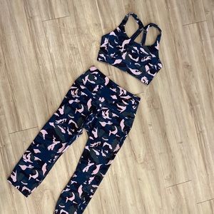 LORNA JANE set. Super-soft, comfortable and very adjustable bra and pants.